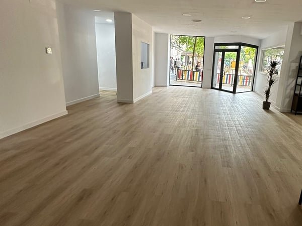 Suelo de madera en sala